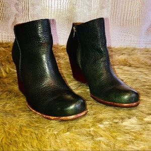 Kork-Ease 'Holmes' Black Ankle Bootie Size: 9
